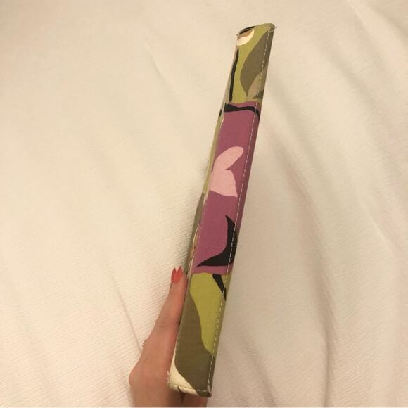 Vera Bradley Portobello Road iPad Case Florals Flowers - Picture 6 of 8